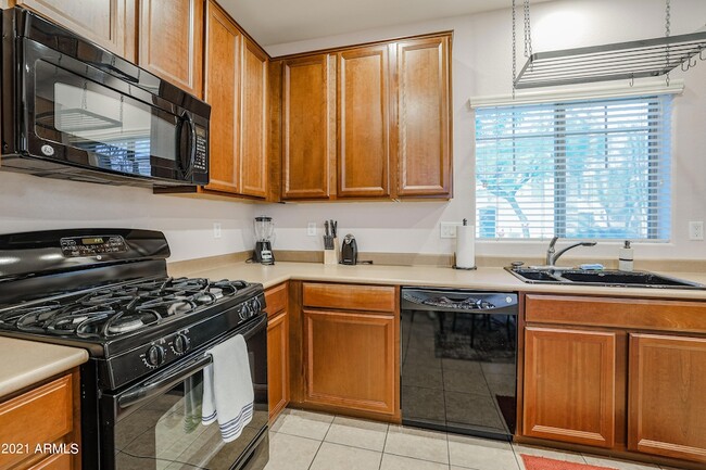 Foto del edificio - 21925 N 103rd Ln