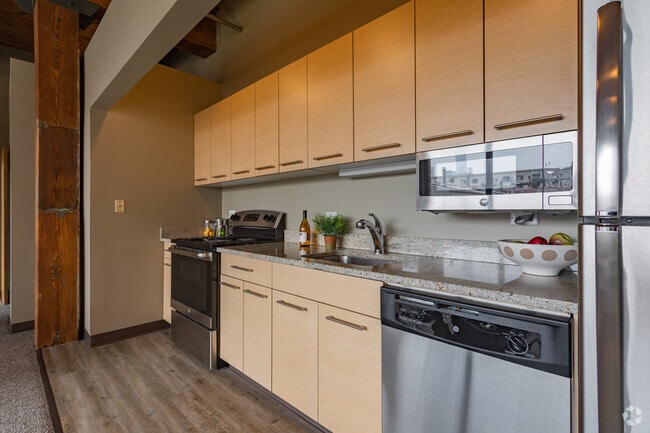 Building Photo - River West Lofts