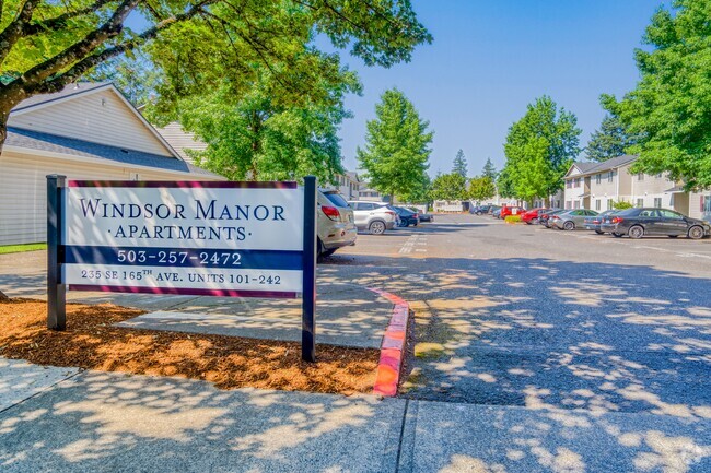 Windsor Manor Apartments