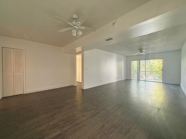 Foto del edificio - 626 NW 13th St