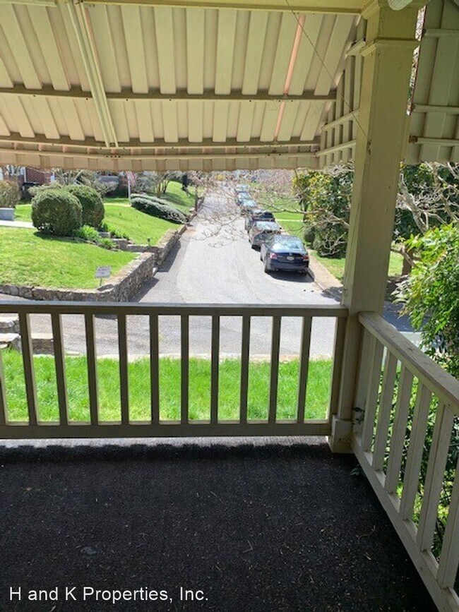 Foto del edificio - 3 br, 2.5 bath House - 27 Westside Court
