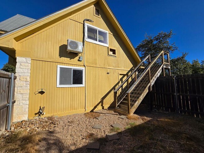 Foto del edificio - 24369 Bingham Creek Rd