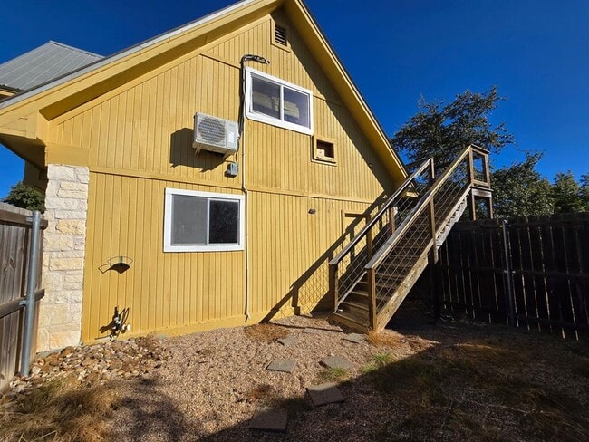 Building Photo - 24369 Bingham Creek Rd