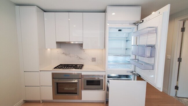 Foto del edificio - 135 Seaport Blvd