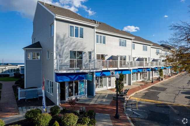 Building Photo - 30-38 Pier Market Pl