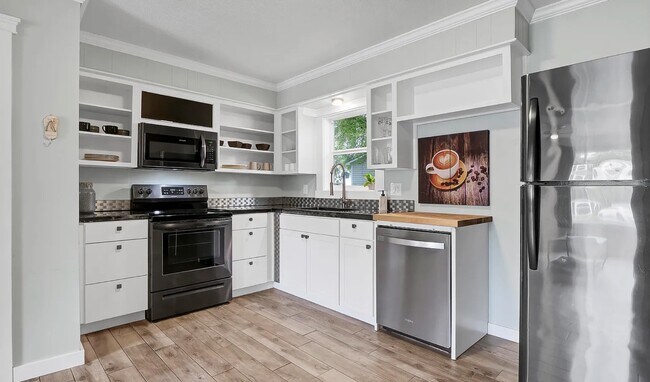 Foto del edificio - 4618 Trafalgar Rd