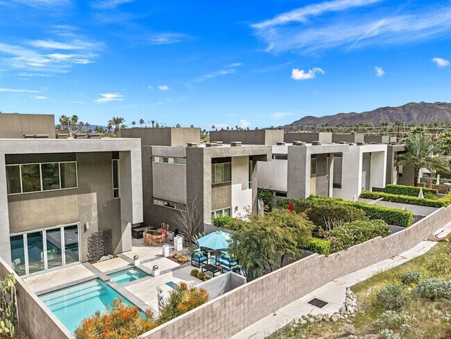 Foto del edificio - 1201 Surrey Ln