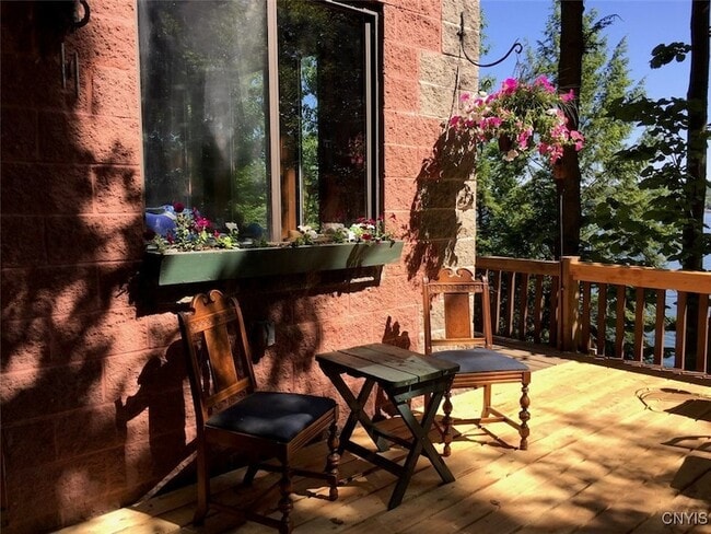 Photo - 1806 Upper Burma Rd House