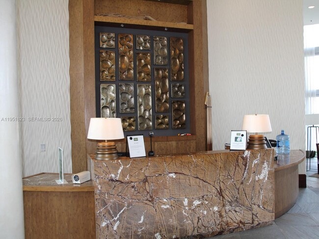 Building Photo - 2641 N Flamingo Rd