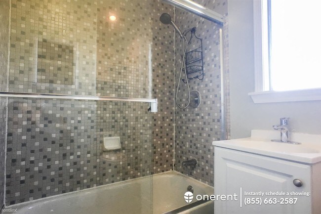 Building Photo - 1 br, 1 bath House - 439 Visitacion Avenue -