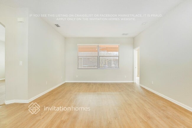 Building Photo - 2920 Willow Creek Ln