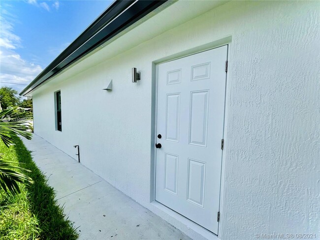 Building Photo - 3114 NW 60th St