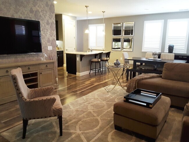 Foto del edificio - 208 Elworthy Ranch Dr