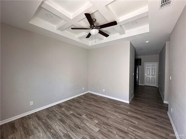 Foto del edificio - 904 W Mahala Ave