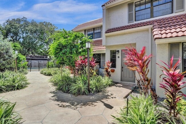 Photo - 1415 Miami Rd Townhome