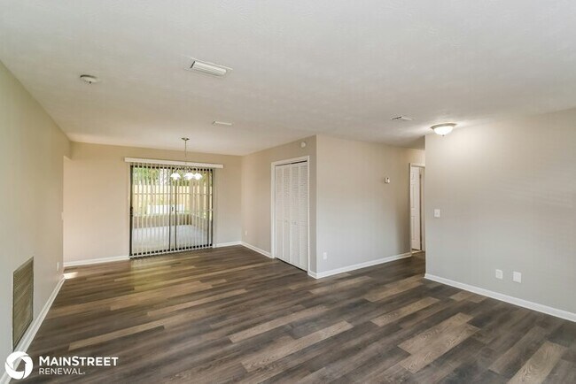 Foto del edificio - 5243 N ROBERT SCOTT DR, JACKSONVILLE, FL 3...