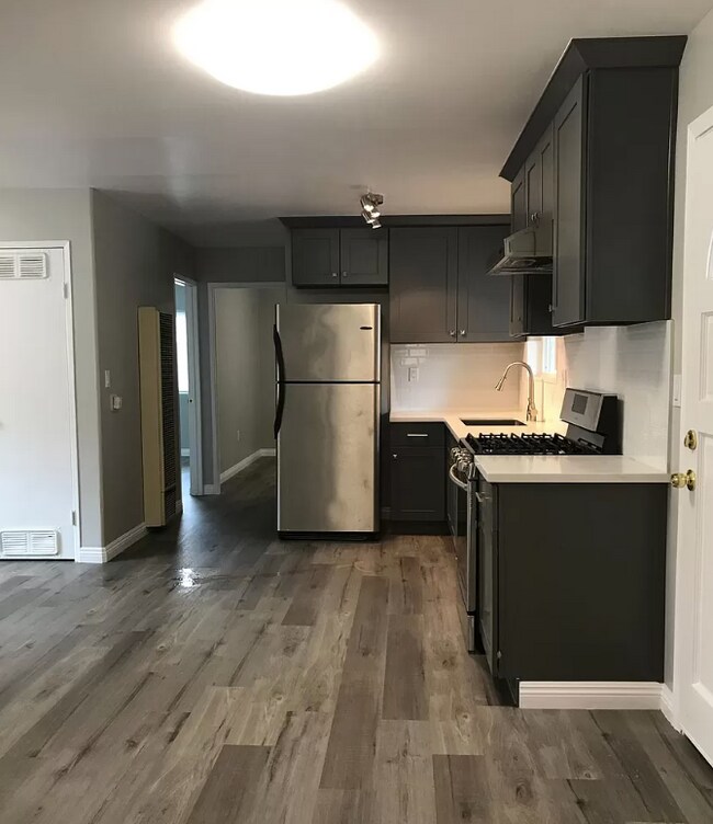 Building Photo - 1129 Euclid Ave