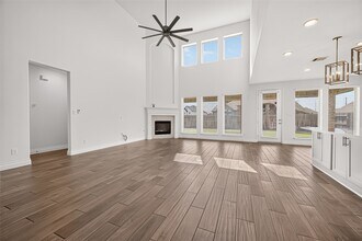 Building Photo - 25109 Pinebrook Grove Ln