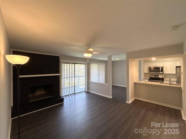 Building Photo - 10923 Harrowfield Rd