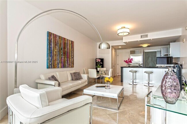 Building Photo - 18201 Collins Ave