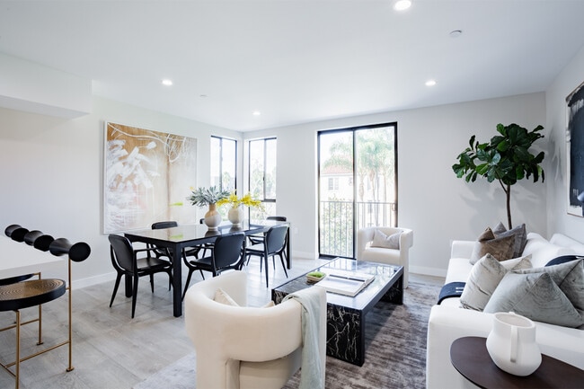 Building Photo - 1846 N Cherokee Ave