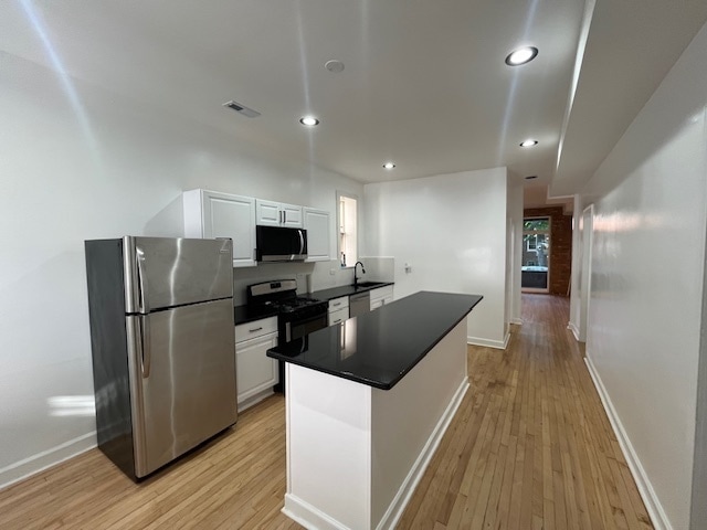 Foto del edificio - 820 N Leavitt St