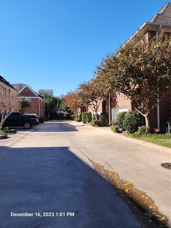 Foto del edificio - 6811 Staffordshire Blvd