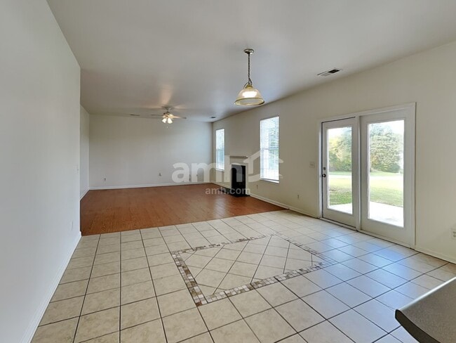 Building Photo - 13624 Whitebark Ct