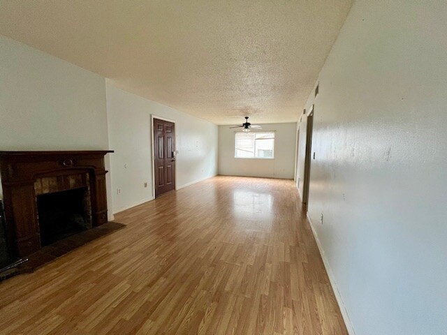 Foto del edificio - 280 S Hill Ave