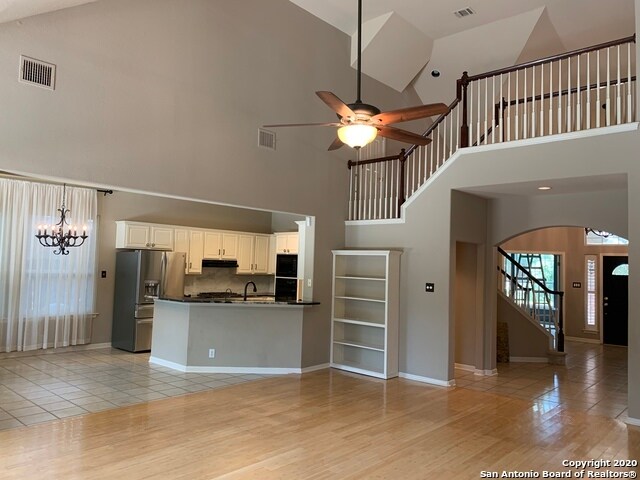 Building Photo - 2207 Bentoak Hollow