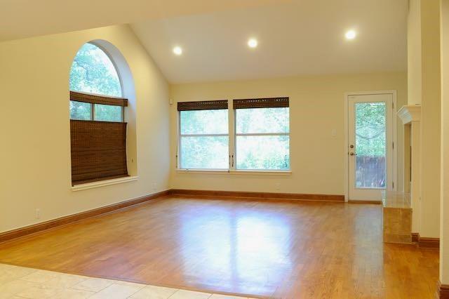 Foto del edificio - 8502 Tyhurst Dr