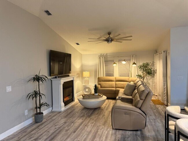 Building Photo - 3546 Heart Pine Loop