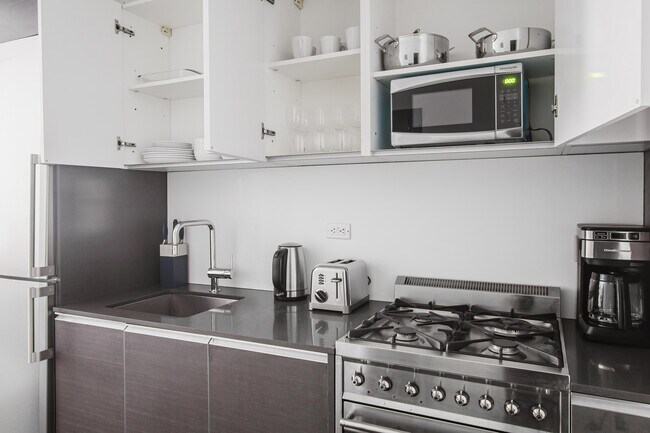 Foto del edificio - 666 West End Ave