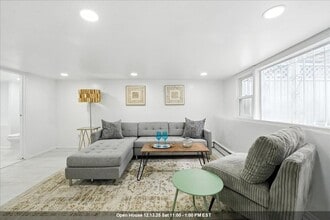 Building Photo - 283 GRIFFITH St