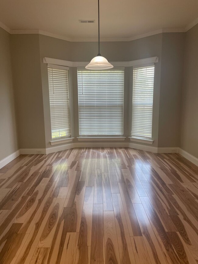 Foto del edificio - Luxury Condo for Rent