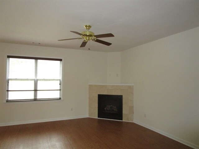 Foto del edificio - 6486 Stonelake Pl SW
