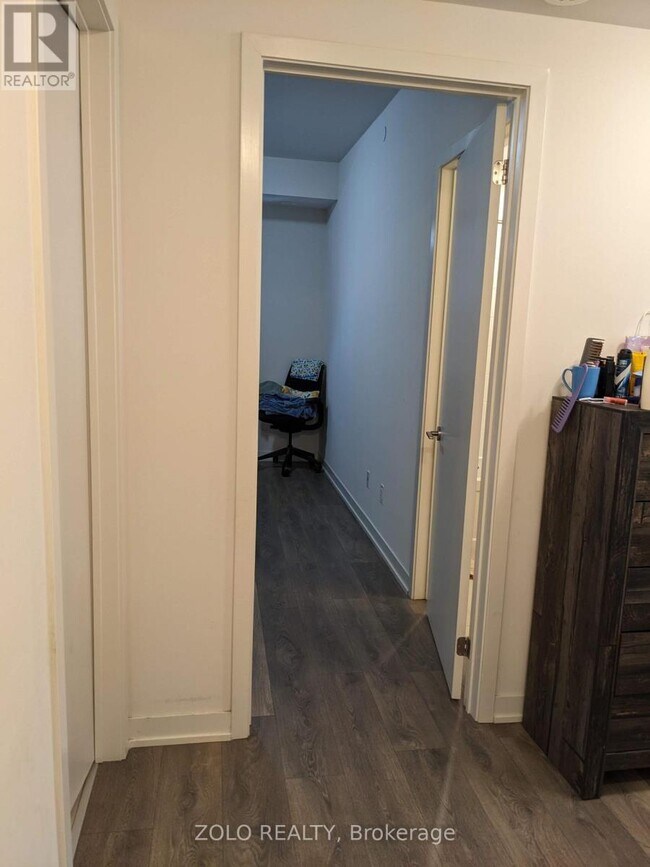 Photo du bâtiment - 58 Sky Harbour Dr