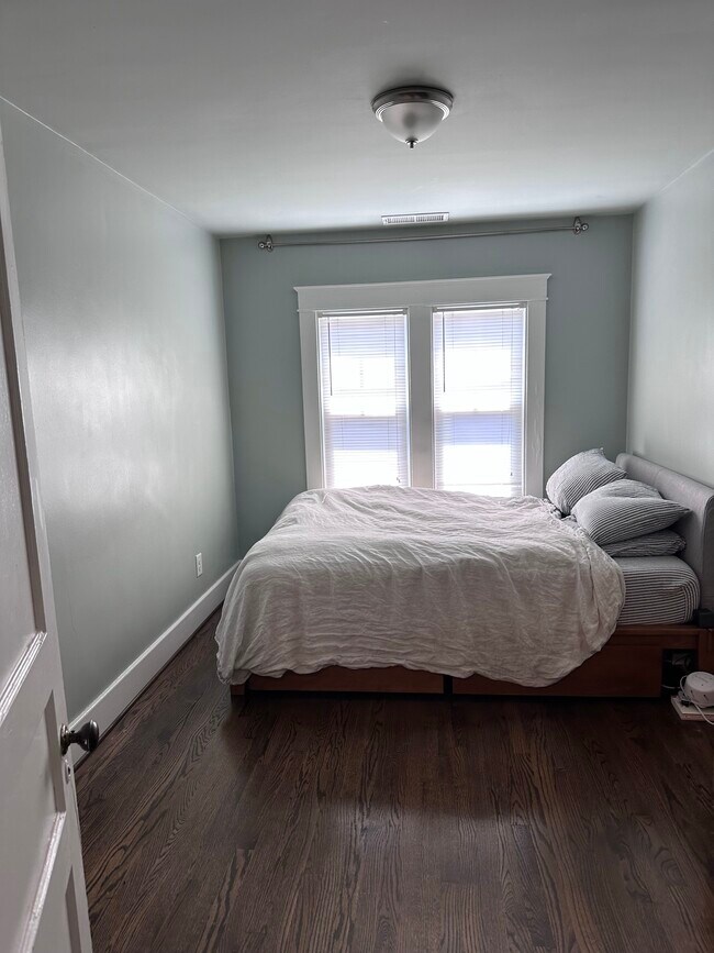 Bedroom - 1509 17th Ave S