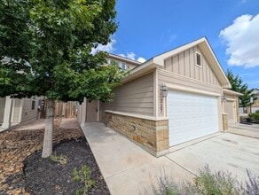 Building Photo - 737 Milestone Pk