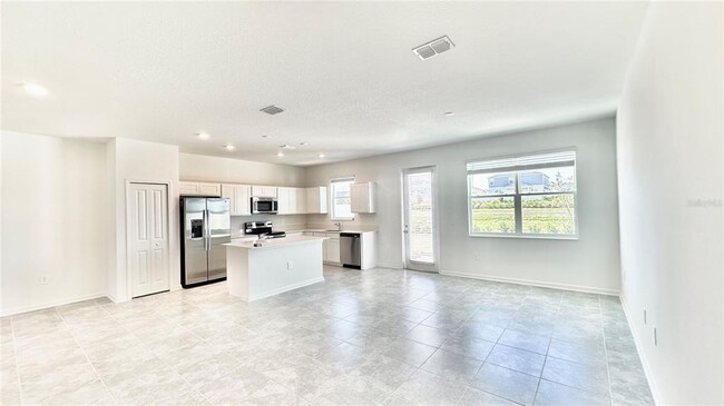 Building Photo - 326 Bogey Dr