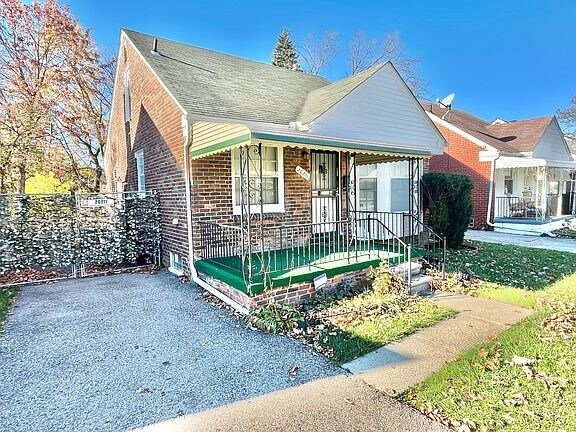 Foto del edificio - 20211 Gilchrist St