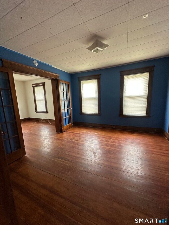 Building Photo - 60 Poplar St
