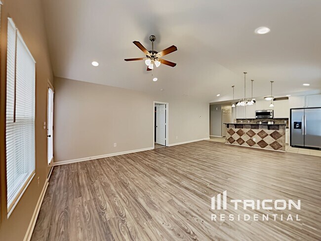 Foto del edificio - 4201 Broadstairs Dr SW