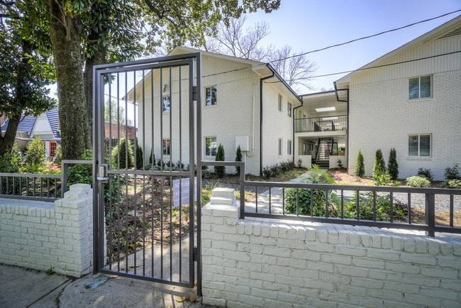  - 880 N Highland Ave