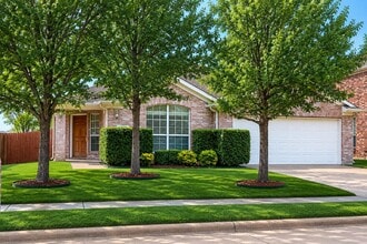Building Photo - 11330 Henderson Dr