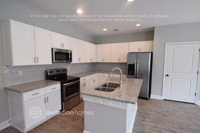 Building Photo - 442 Best Friends Turn Alley