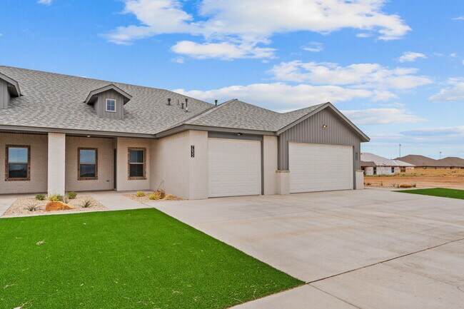 Foto del edificio - Brand new townhomes in Frenship East!