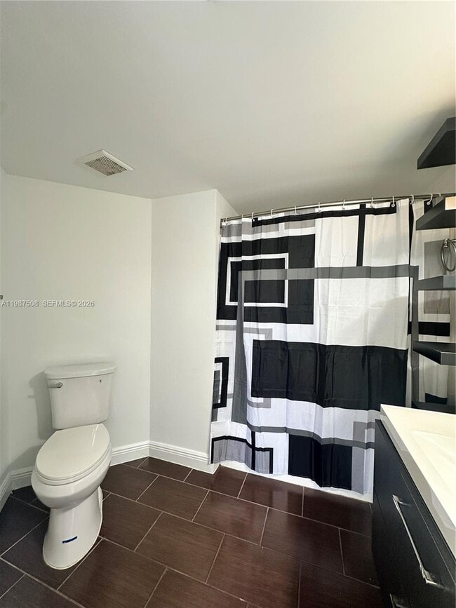 Foto del edificio - 9701 Fontainebleau Blvd