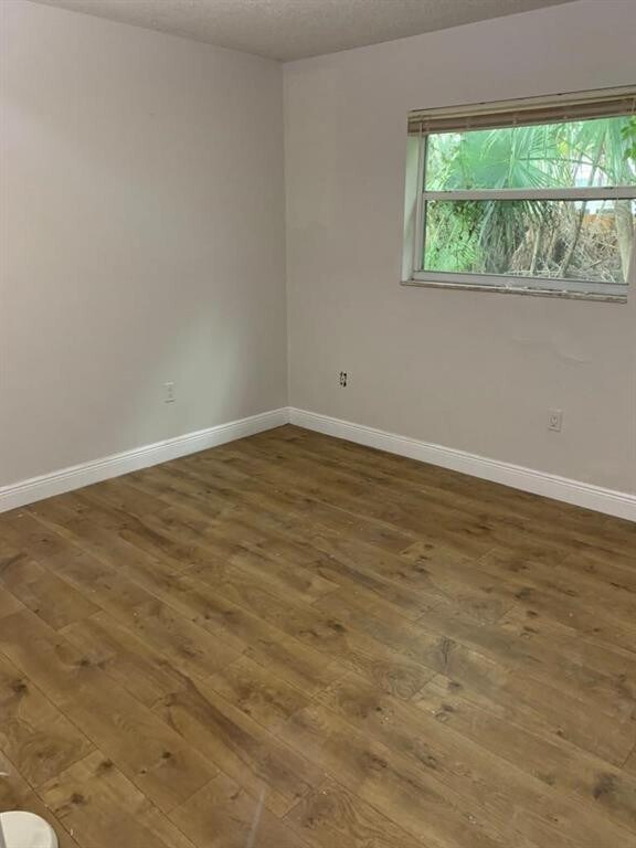 Foto del edificio - 11700 NW 29th Pl