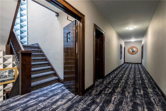 Foto del edificio - 10429 Clifton Blvd